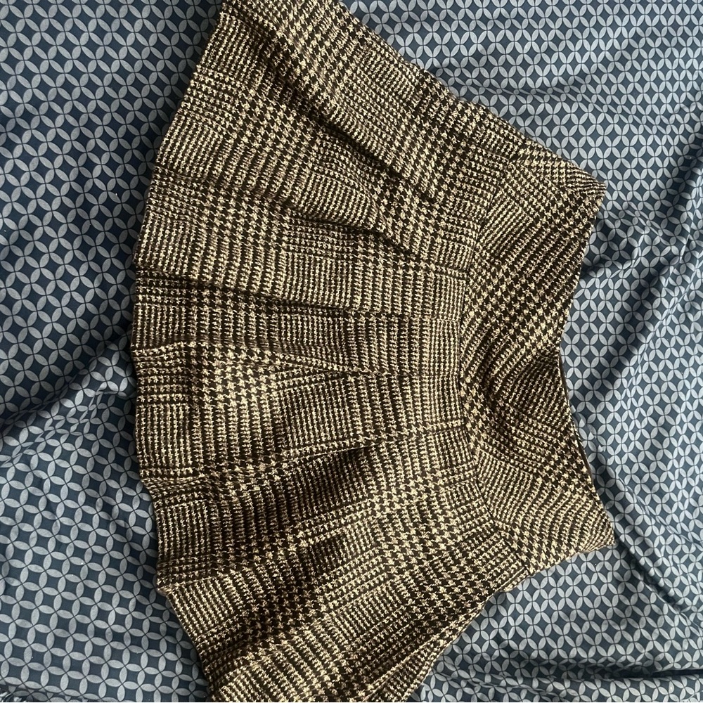 Stylish Brown Houndstooth Skirt